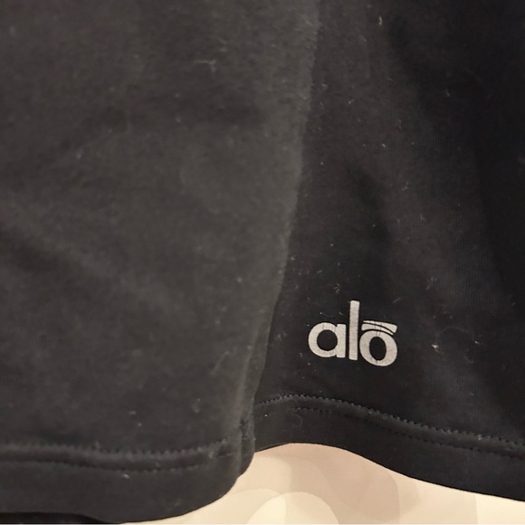 Alo athletic tang top size small black and white has small flaw - Picture 4 of 5